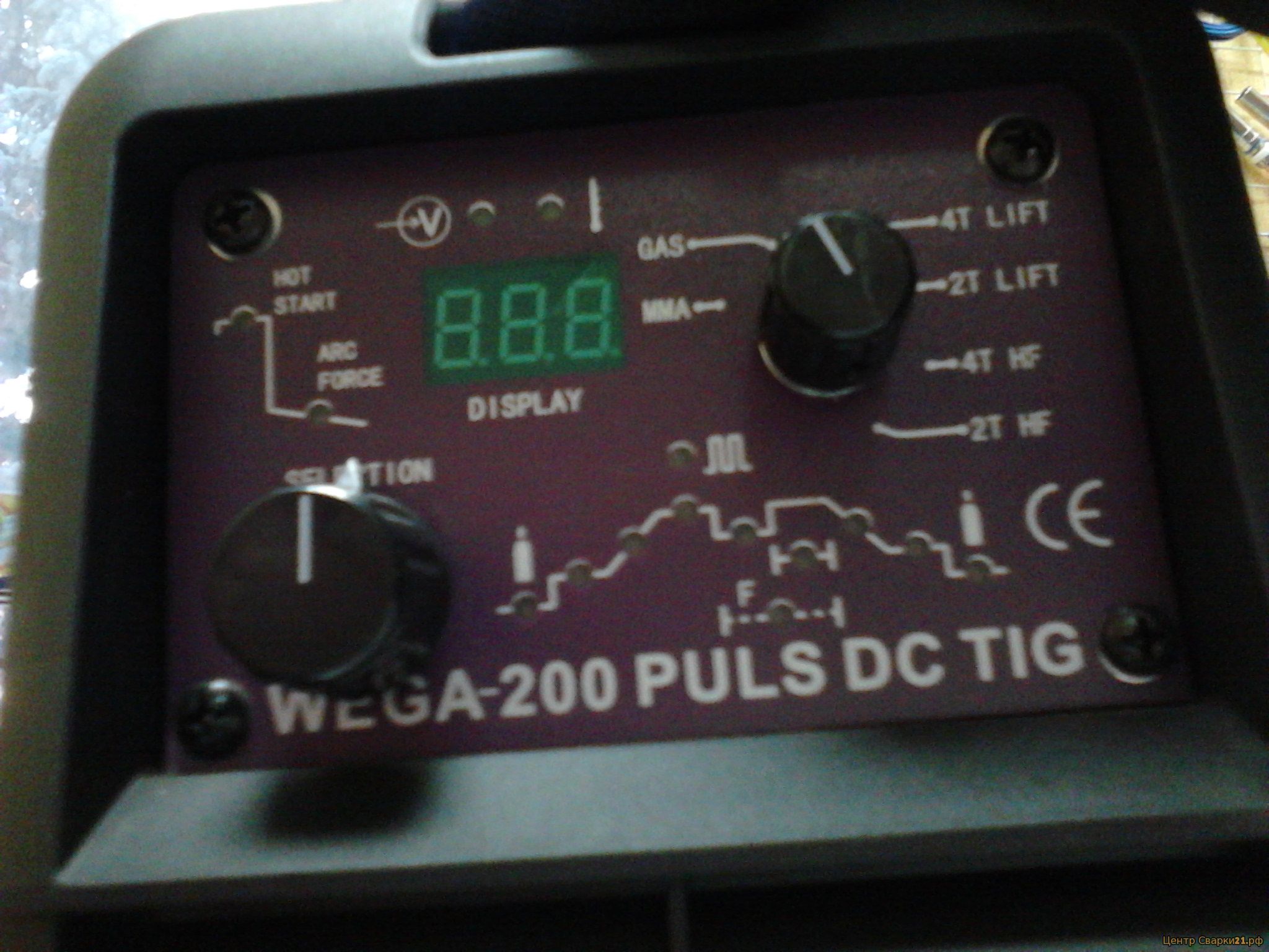 Инверторный аппарат для аргоно-дуговой сварки WEGA 200 DC TIG PULSE
